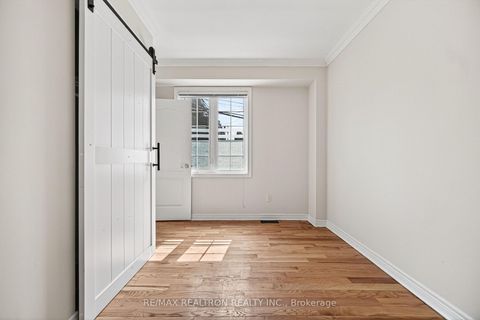 Photo 13 at 454 Donlands Avenue, East York, Toronto