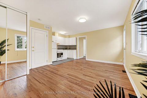 Photo 17 at 454 Donlands Avenue, East York, Toronto