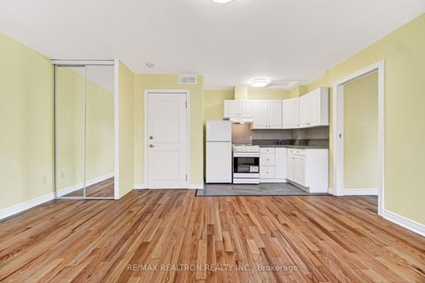 Photo 19 at 454 Donlands Avenue, East York, Toronto