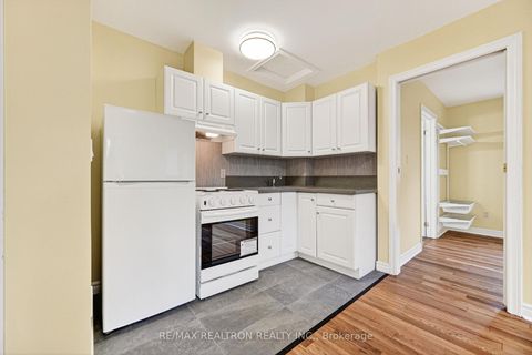 Photo 23 at 454 Donlands Avenue, East York, Toronto