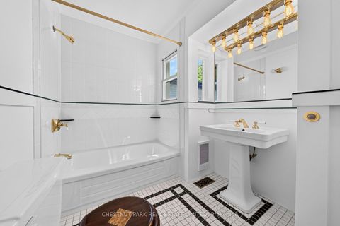 Photo 14 at 347 1/2 Wellesley Street E, South St. James Town, Toronto