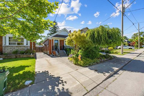 Photo 1 at 16 Crestland Avenue, East York, Toronto