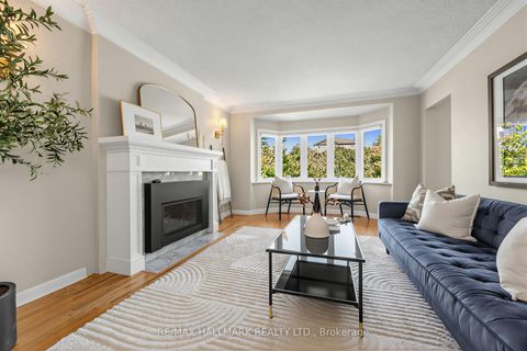 Photo 4 at 16 Crestland Avenue, East York, Toronto