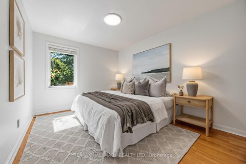 Photo 17 at 16 Crestland Avenue, East York, Toronto