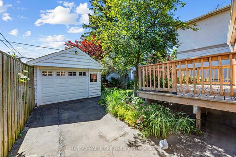 Photo 27 at 16 Crestland Avenue, East York, Toronto