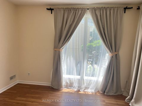 Photo 9 at 36 Hall Street, Mill Pond, Richmond Hill