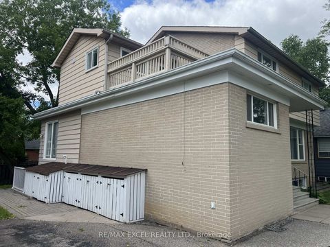 Photo 25 at 36 Hall Street, Mill Pond, Richmond Hill