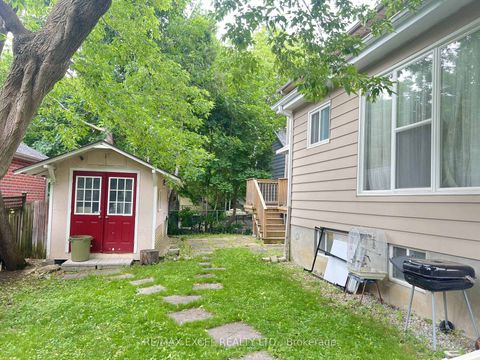 Photo 26 at 36 Hall Street, Mill Pond, Richmond Hill