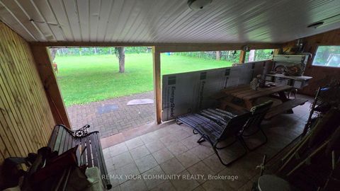 Photo 7 at 1031 Metro Road, Historic Lakeshore Communities, Georgina