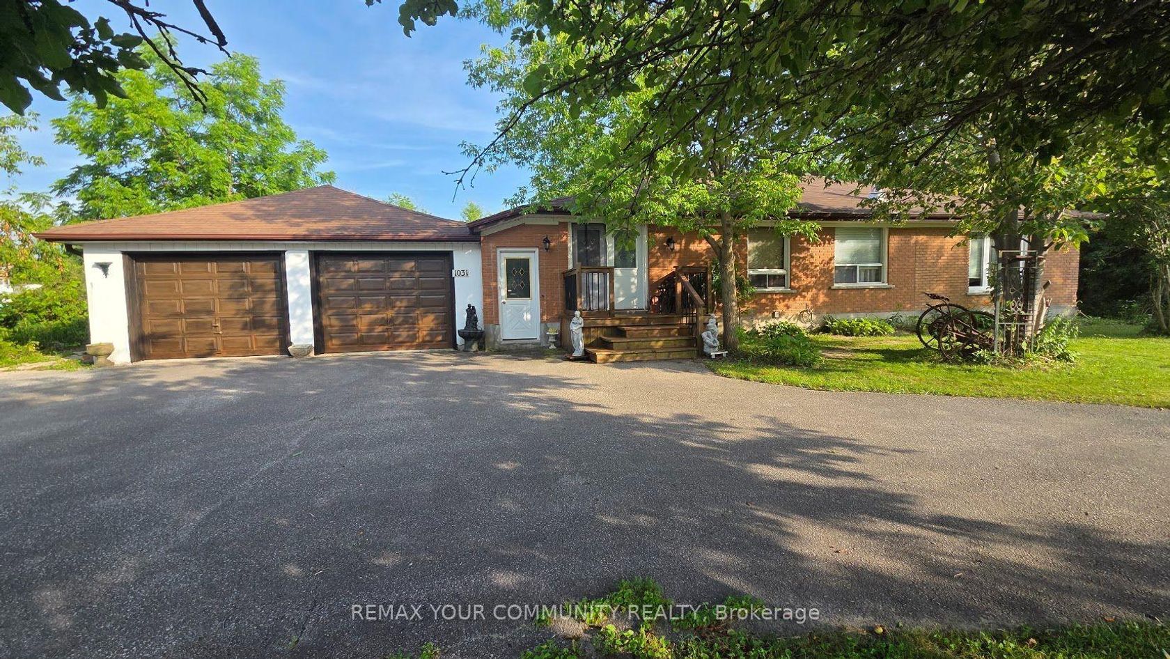 1031 Metro Road, Historic Lakeshore Communities, Georgina photo number 2