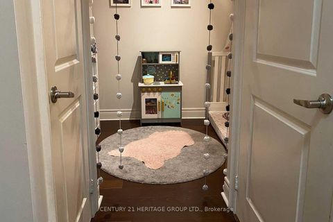 Photo 14 at 610 - 701 Sheppard Avenue, Clanton Park, Toronto