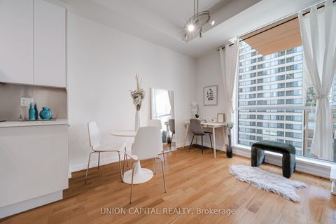 Photo 5 at 1820 - 111 Elizabeth Street, Bay Street Corridor, Toronto
