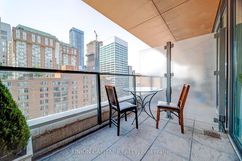 Photo 10 at 1820 - 111 Elizabeth Street, Bay Street Corridor, Toronto
