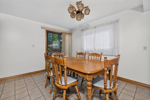 Photo 8 at 162 Wigwoss Drive, East Woodbridge, Vaughan