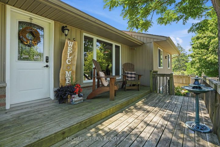 Photo 4 at 25 Saveryn Road, Rural Glanbrook, Hamilton
