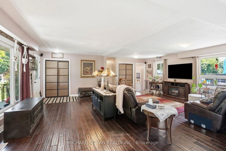 Photo 9 at 25 Saveryn Road, Rural Glanbrook, Hamilton