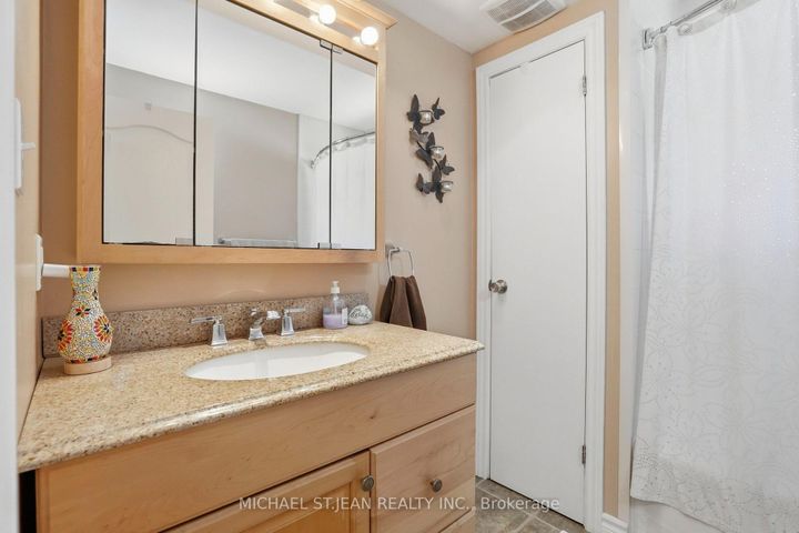 Photo 18 at 25 Saveryn Road, Rural Glanbrook, Hamilton