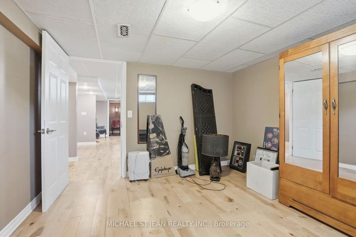 Photo 34 at 25 Saveryn Road, Rural Glanbrook, Hamilton