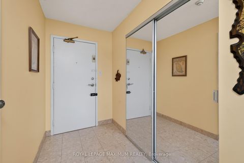 Photo 6 at 717 - 5 Rowntree Road, Jamestown, Toronto