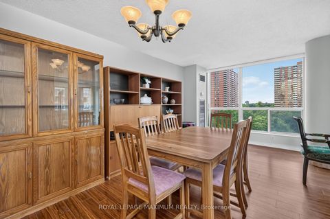 Photo 8 at 717 - 5 Rowntree Road, Jamestown, Toronto