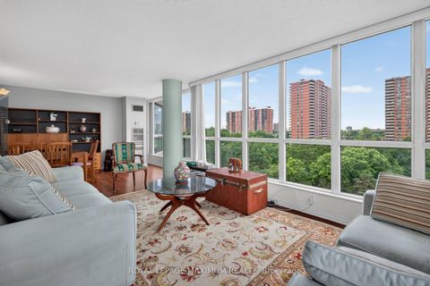 Photo 12 at 717 - 5 Rowntree Road, Jamestown, Toronto
