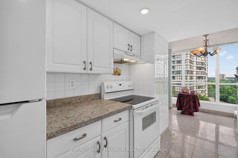 Photo 15 at 717 - 5 Rowntree Road, Jamestown, Toronto
