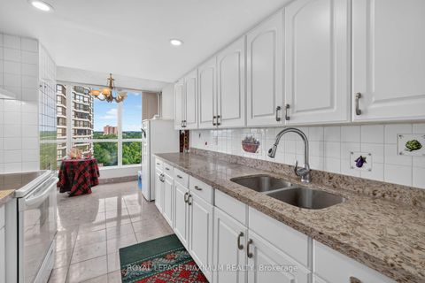 Photo 17 at 717 - 5 Rowntree Road, Jamestown, Toronto