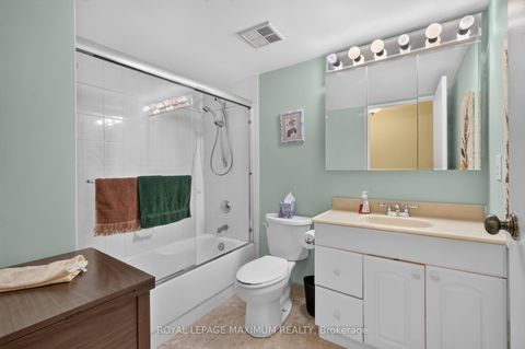 Photo 26 at 717 - 5 Rowntree Road, Jamestown, Toronto