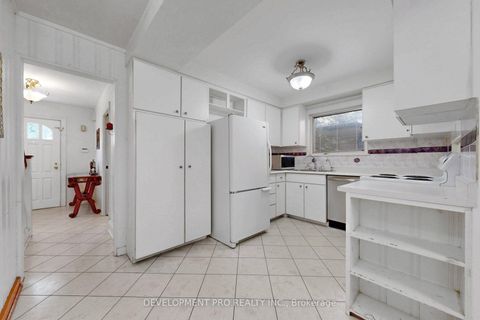 Photo 9 at 534 Deloraine Avenue, Nortown, Toronto