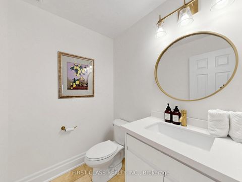 Photo 17 at 9 Westpoint Court, Bayview Hill, Richmond Hill
