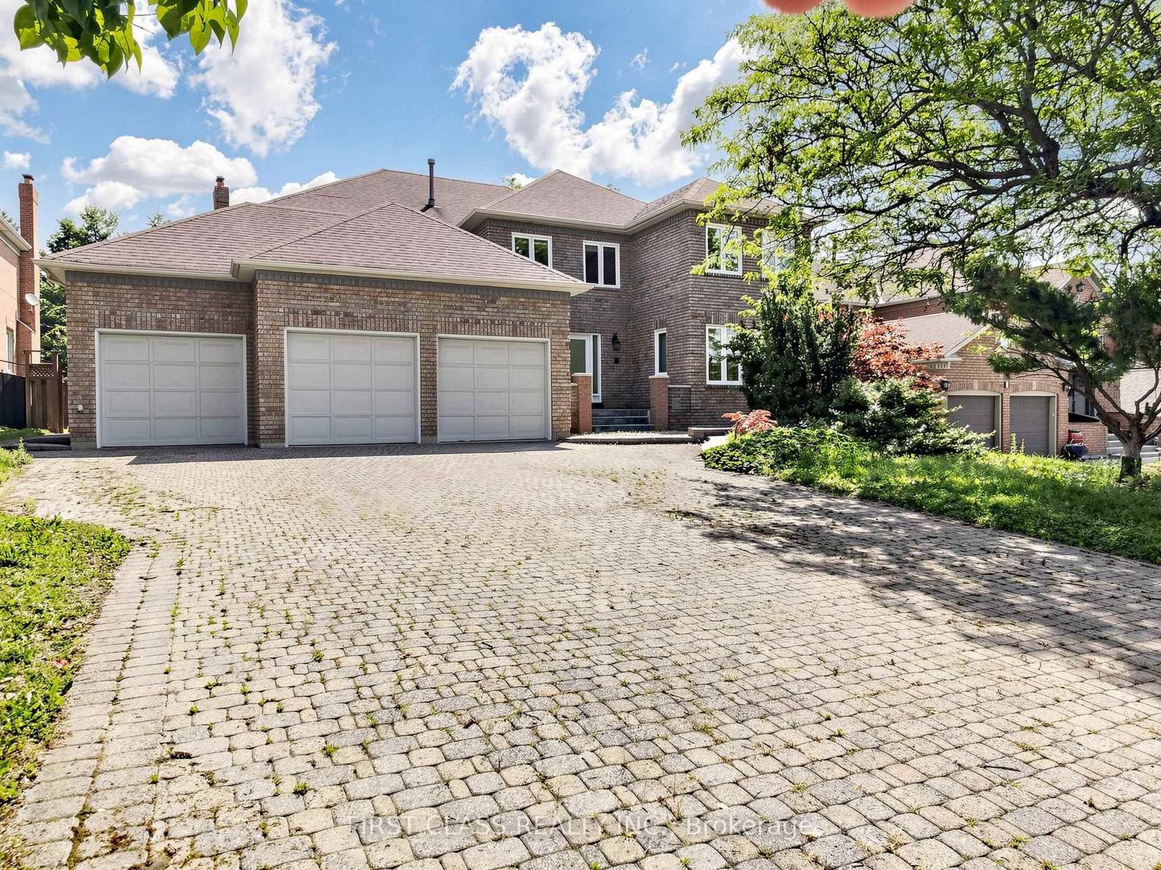 9 Westpoint Court, Bayview Hill, Richmond Hill photo 2