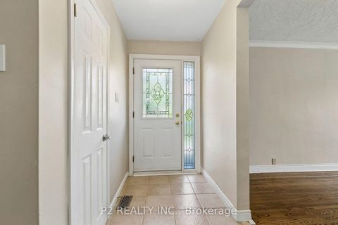 Photo 3 at 121 Confederation Drive, Woburn, Toronto