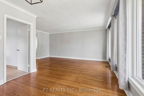 Photo 12 at 121 Confederation Drive, Woburn, Toronto