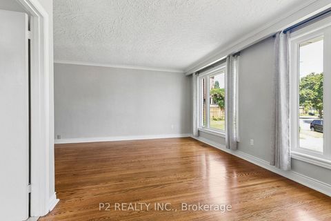 Photo 13 at 121 Confederation Drive, Woburn, Toronto