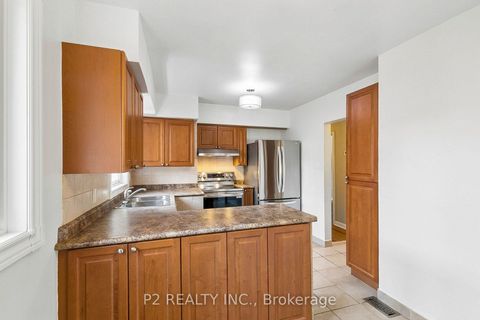 Photo 16 at 121 Confederation Drive, Woburn, Toronto