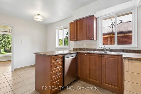 Photo 21 at 121 Confederation Drive, Woburn, Toronto
