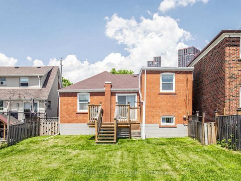 Photo 31 at 25 Cartwright Avenue, Glen Park, Toronto