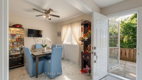 Photo 10 at 184 - 6448 Finch Avenue, Jamestown, Toronto