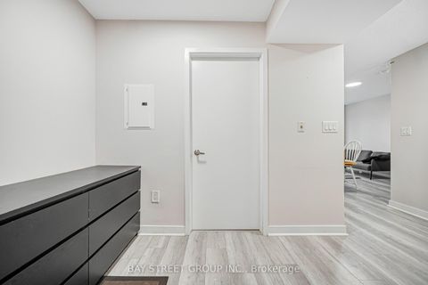 Photo 6 at 816 - 25 Telegram Mews, Waterfront Communities C1, Toronto