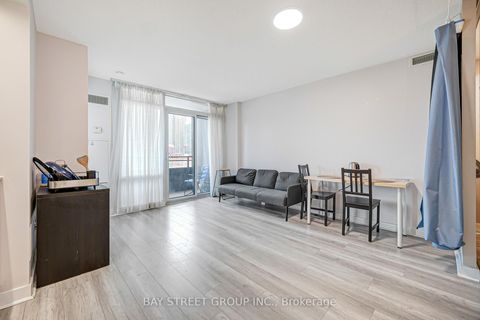 Photo 8 at 816 - 25 Telegram Mews, Waterfront Communities C1, Toronto