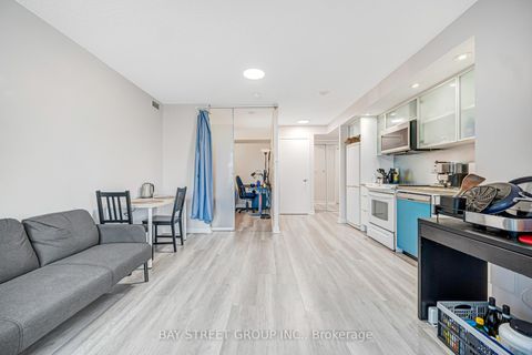 Photo 9 at 816 - 25 Telegram Mews, Waterfront Communities C1, Toronto