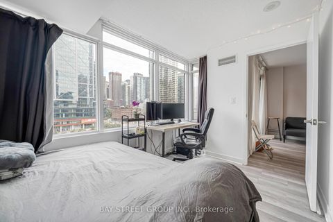 Photo 14 at 816 - 25 Telegram Mews, Waterfront Communities C1, Toronto