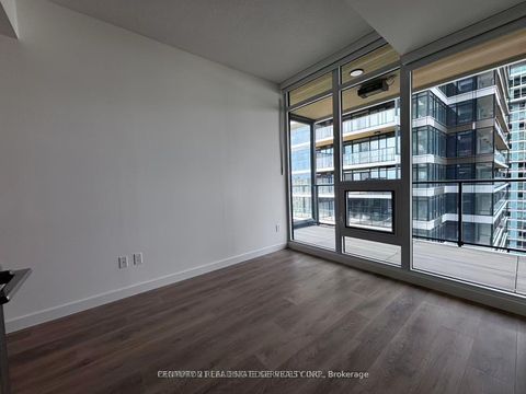 Photo 1 at 2506 - 3 Concord Cityplace Way, Waterfront Communities C1, Toronto