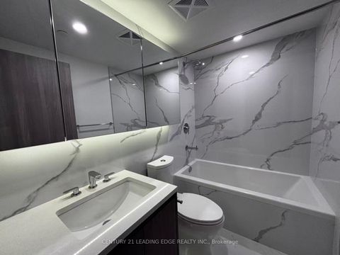 Photo 5 at 2506 - 3 Concord Cityplace Way, Waterfront Communities C1, Toronto
