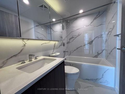 Photo 6 at 2506 - 3 Concord Cityplace Way, Waterfront Communities C1, Toronto