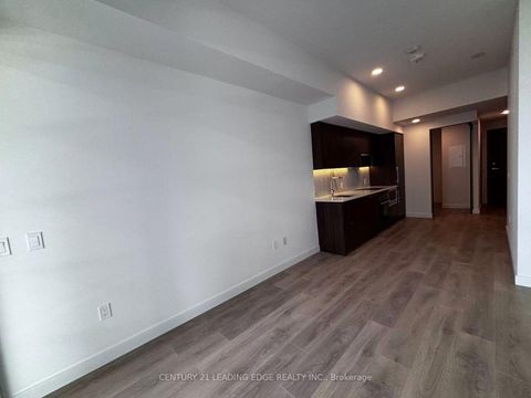 Photo 8 at 2506 - 3 Concord Cityplace Way, Waterfront Communities C1, Toronto