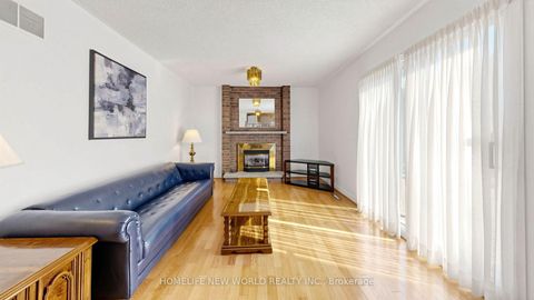 Photo 13 at 59 Kilchurn Castle Drive, Sullivan, Toronto