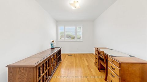 Photo 36 at 59 Kilchurn Castle Drive, Sullivan, Toronto