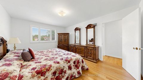Photo 38 at 59 Kilchurn Castle Drive, Sullivan, Toronto