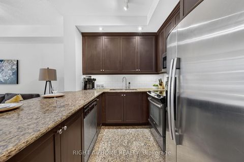 Photo 10 at 509 - 628 Fleet Street, Niagara, Toronto